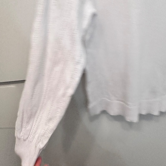 Beautiful and stylish white top woman size M - Picture 4 of 5